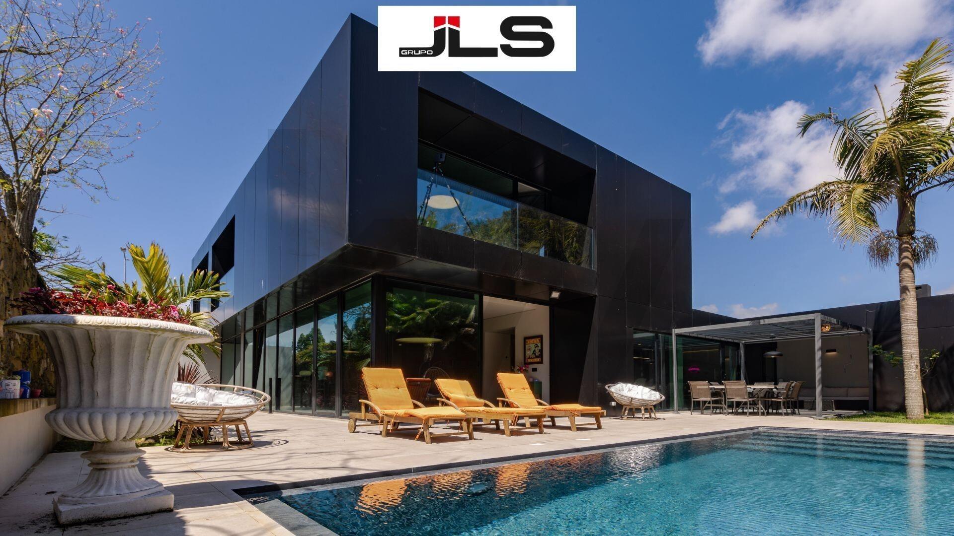 Purchase: House (9500)