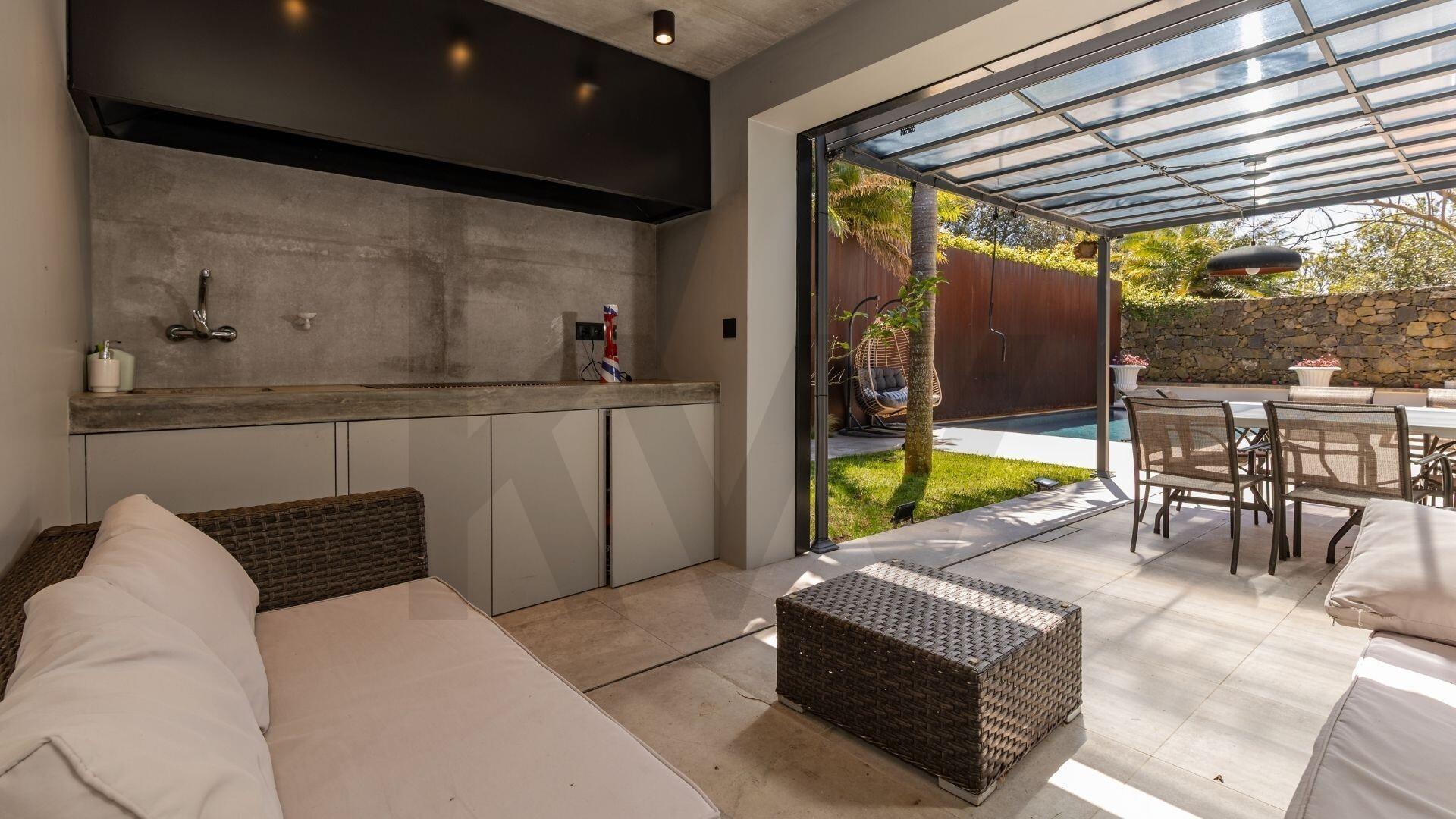 Purchase: House (9500)