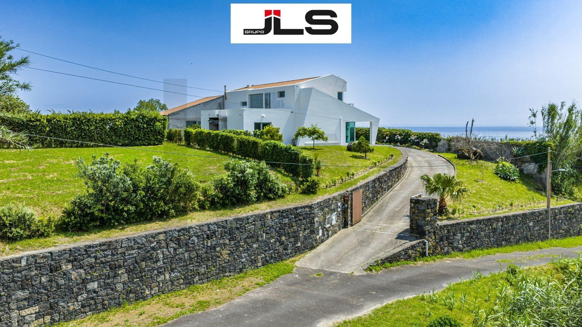 Detached House T4 – Candelária Sea & Nature View | Total Privacy