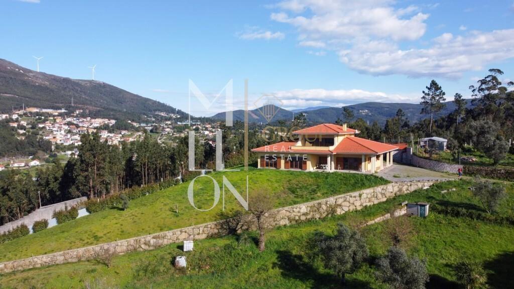 4 bedroom villa located in Pedorido, Castelo de Paiva