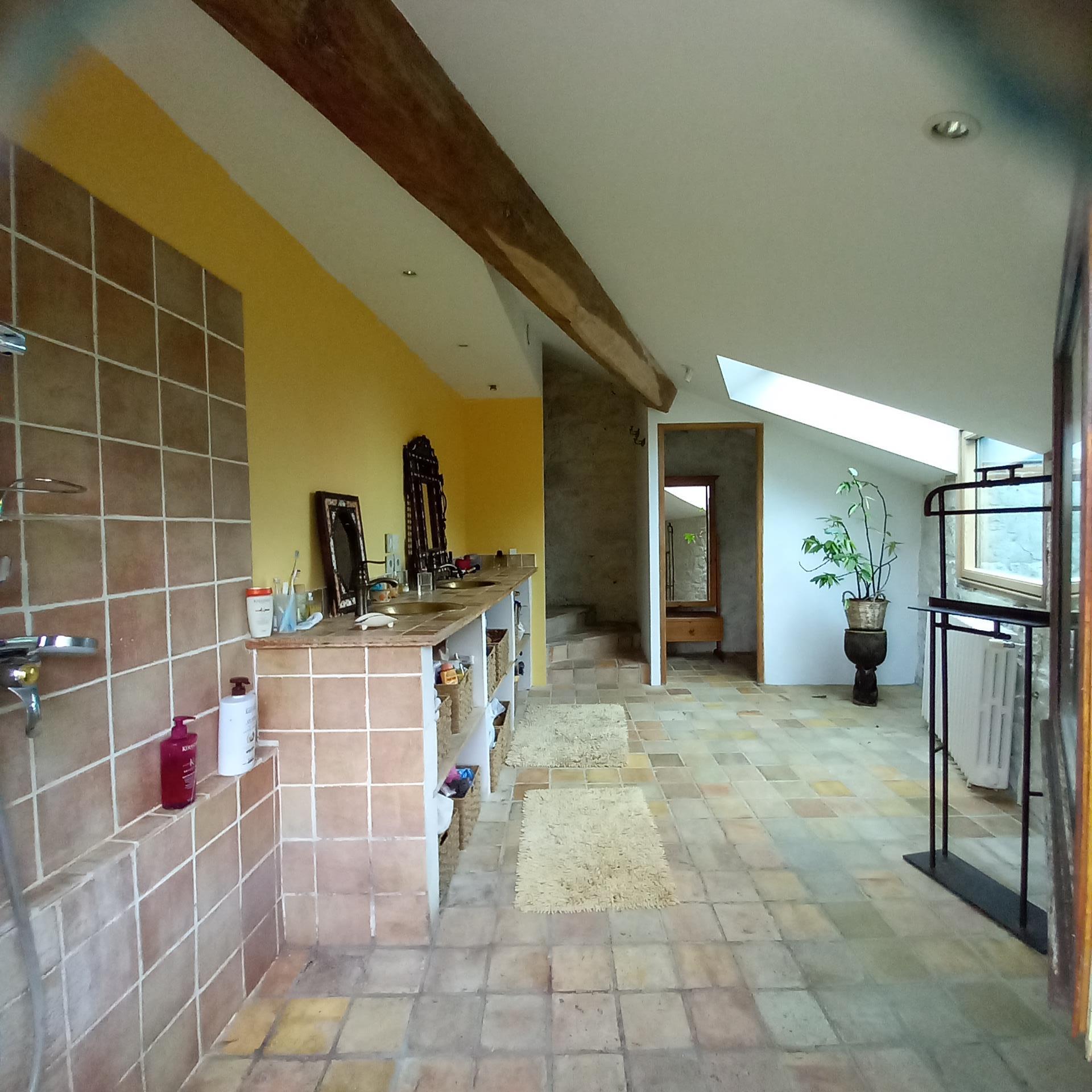 Encantadora propiedad en Madaillan 47360, 360m2 en 6 ha de parque ajardinado.