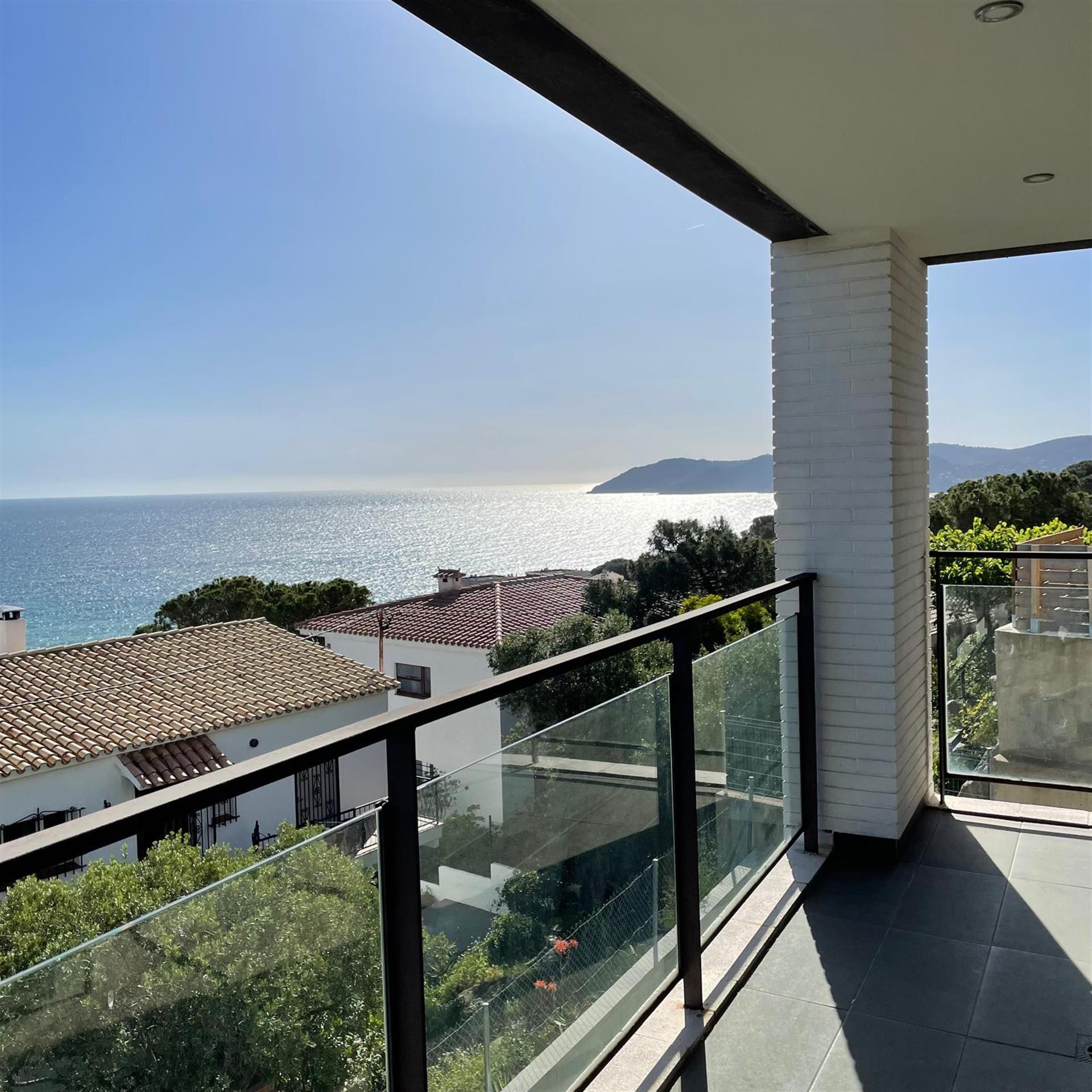 Appartement in Llançà met uitzicht op zee