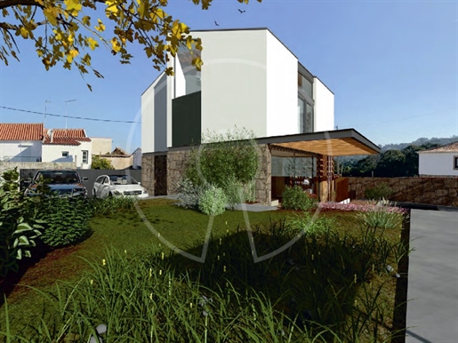 Plot with approved project for a modern detached villa