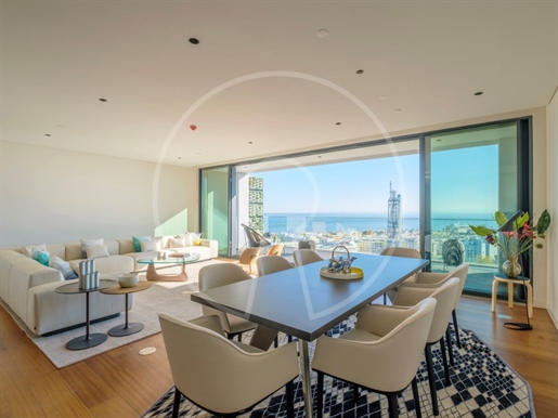 3+1 Bedroom penthouse duplex with panoramic view in the Martinhal Residences Building in the Parque