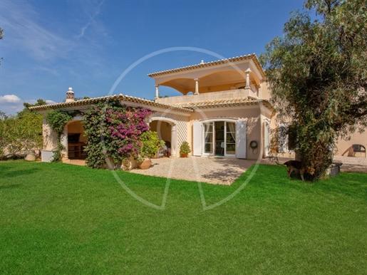 Villa with swimming pool and 5ha plot in Tunes, Algarve