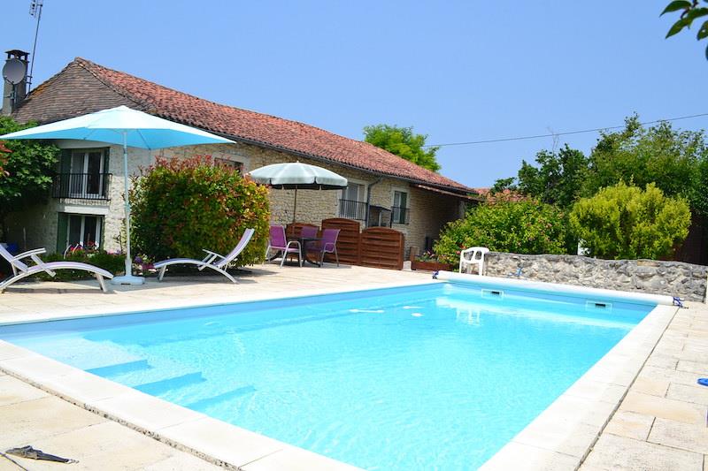 Hermosa casa con piscina climatizada