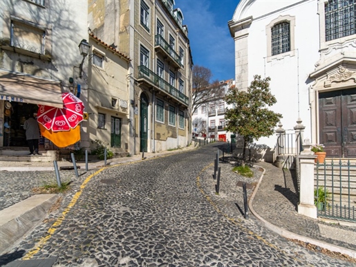 Commercial Space for sale in Alfama, Lisbon