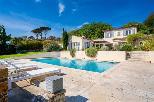 Property with a sea view overview for sale in Grimaud