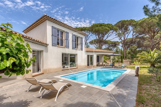 Modern villa in Le Plan-de-la-Tour for sale through our Grimaud