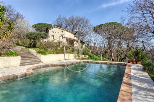 Magnificent Provençal villa for sale in La Garde-Freinet