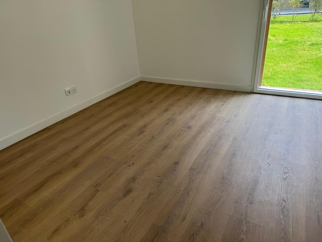 Purchase: Apartment (13090)