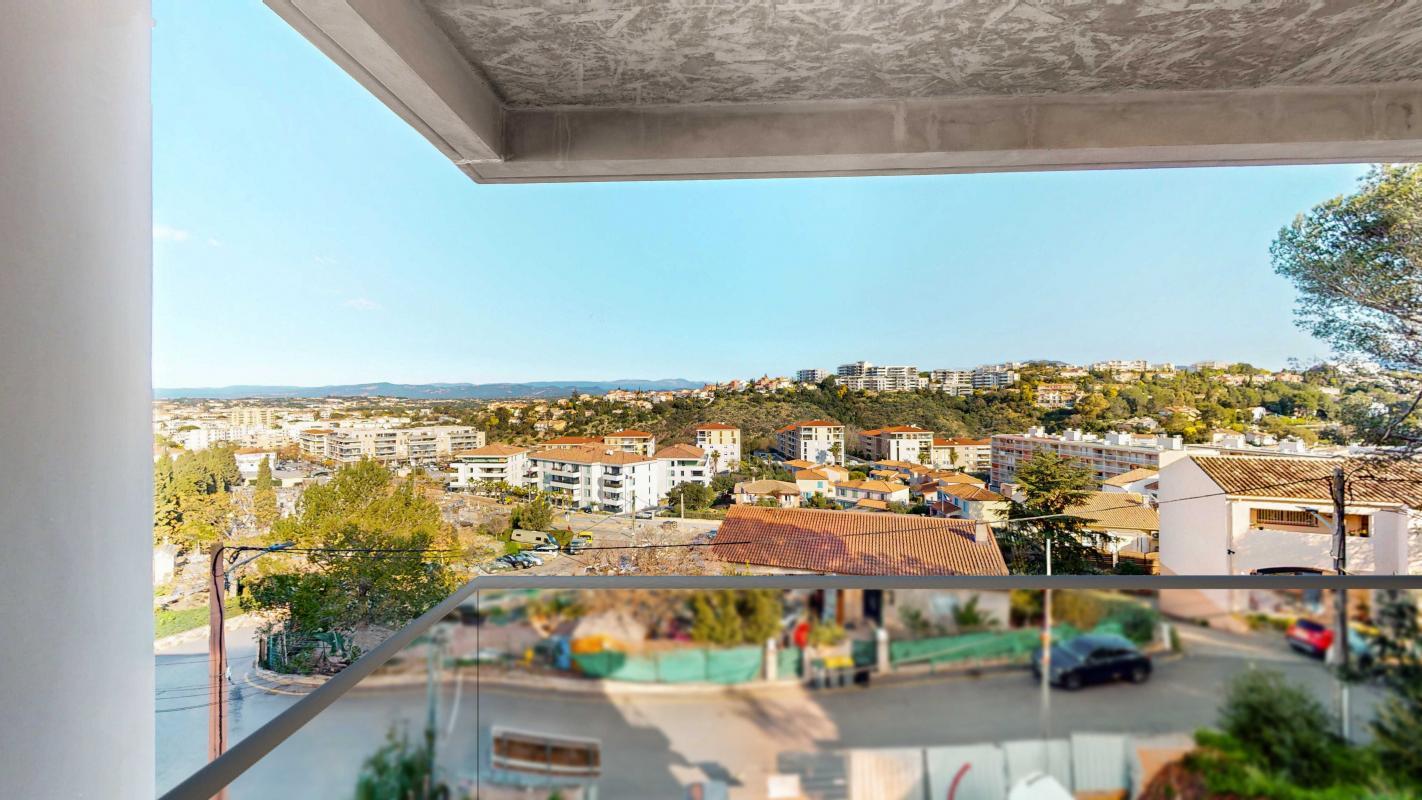 Apartment Saint Raphael 4 room(s) upstairs