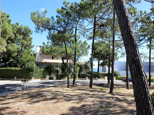 Plot for construction of villa near the beach in Troia