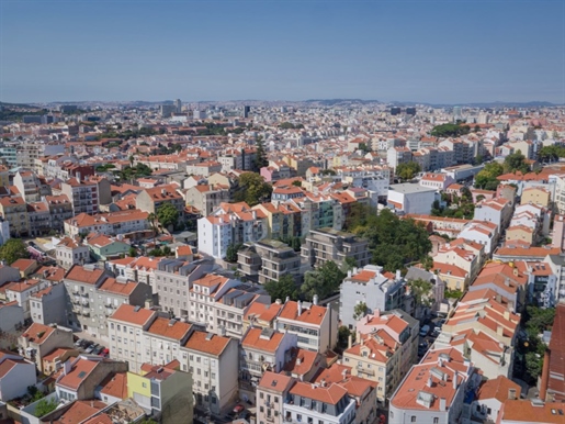 1-Bedroom apartment with terrace and parking, Graça, Lisbon