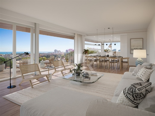 Penthouse de 5 pièces avec piscine et vue sur la mer à Cascais