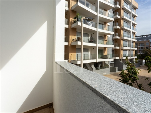Appartement de 4 pièces avec parking et balcon, Parede, Cascais