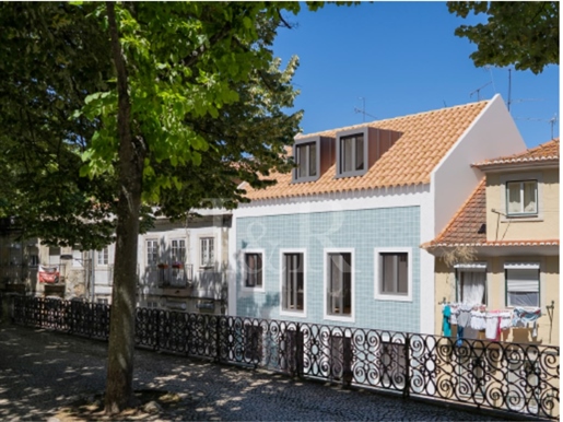 Building with Project approved for housing in Campo Santana, Lisbon