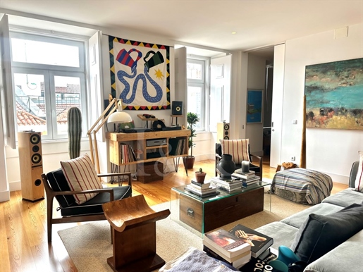 4-Bedroom apartment with parking in Chiado, Lisbon