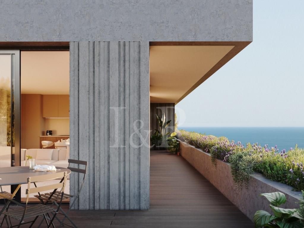 2 bedroom duplex with terrace and garage, in Sesimbra