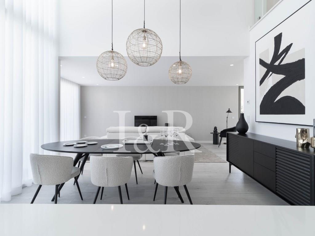 4-Bedroom villa with garden and pool in Fontanelas, Sintra