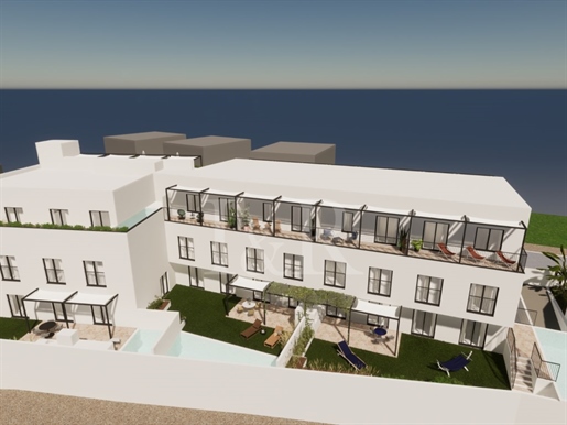 Apartamento T3 Duplex com piscina privada e terraço em Tavira, Algarve