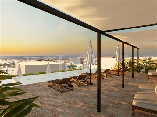 Apartamento T3 Duplex com piscina privada e terraço em Tavira, Algarve
