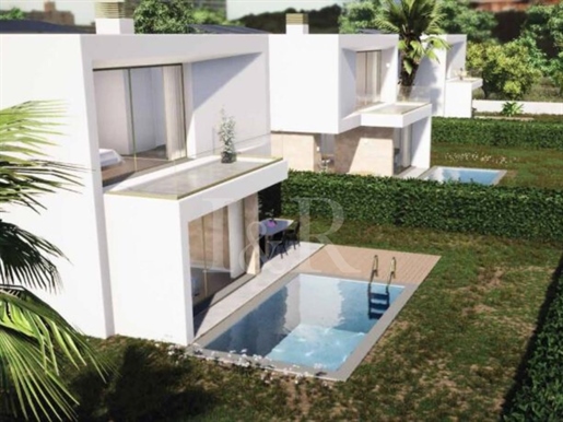 3-Bedroom villa with garden, pool and view of the Serra de Sintra