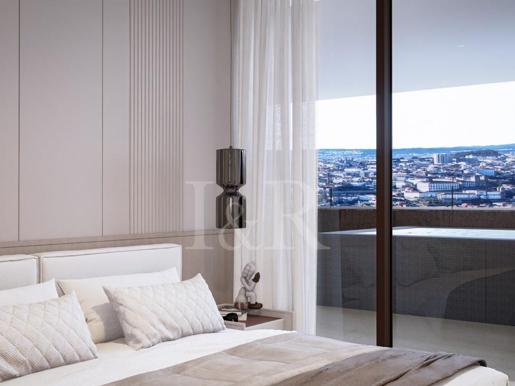 2 bedroom apartment with balcony, pool and parking, Vila Nova Gaia