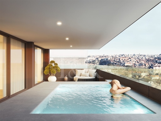 Apartamento T3 com terraço, piscina e vista rio em Vila Nova de Gaia