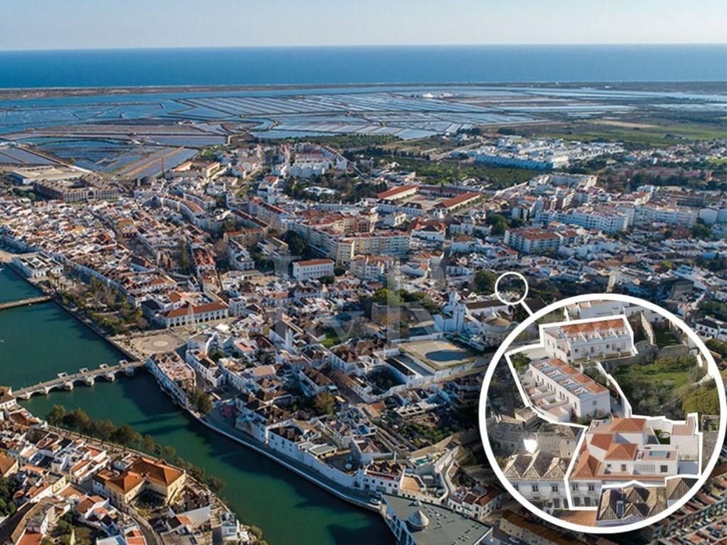 3 bedroom villa with rooftop pool in the center of Tavira, Algarve
