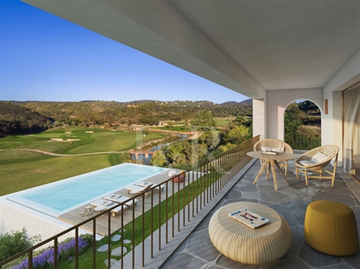 6-Bedroom villa with pool in resort with golf in Algarve