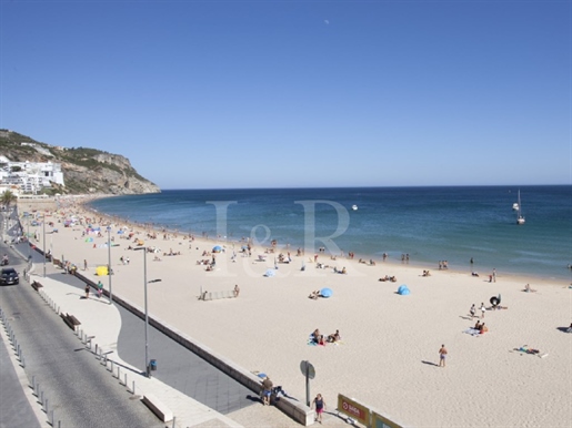 1 bedroom apartment with sea view, terrace and guaranteed profitability, in Sesimbra
