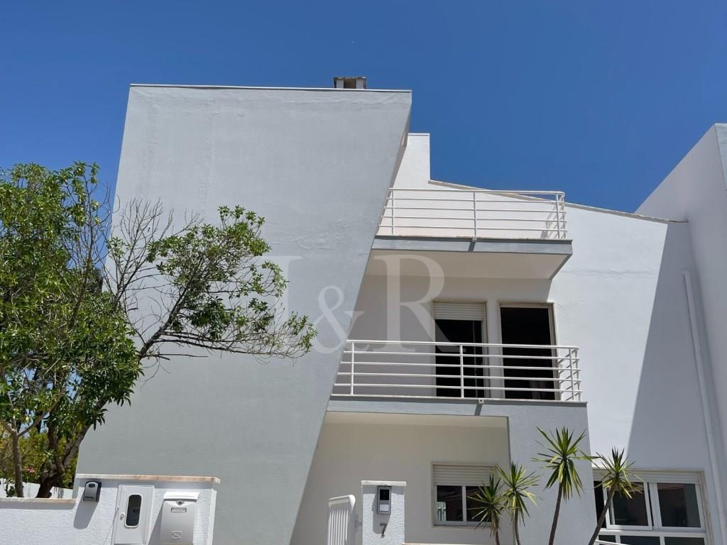 4-Bedroom villa with terrace and garden near the beaches of Sesimbra