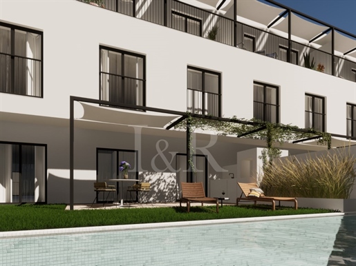 Apartamento T3 com piscina privada e terraço em Tavira, Algarve