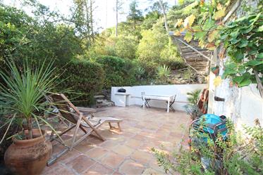 Beautiful property, on a plot composed of terraced land on 1925 M2.