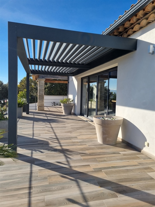Compra: Vivenda (04700)