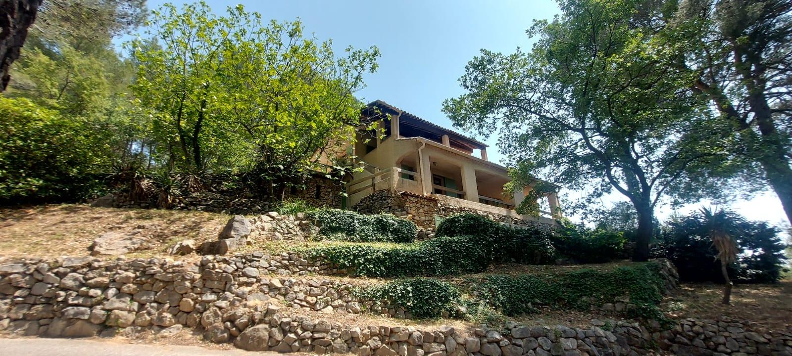 Compra: Vivenda (83300)