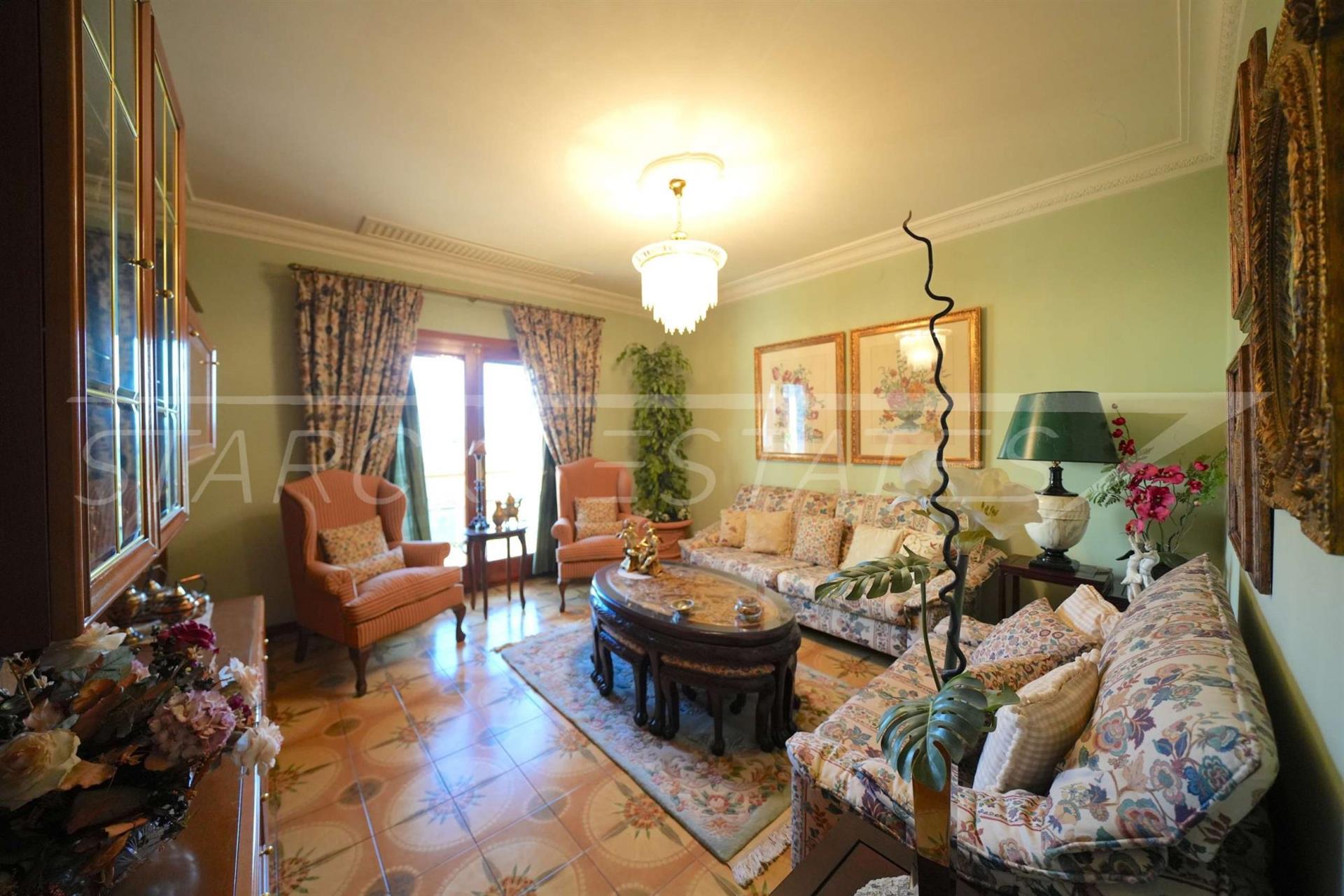 Purchase: Apartment (03778)