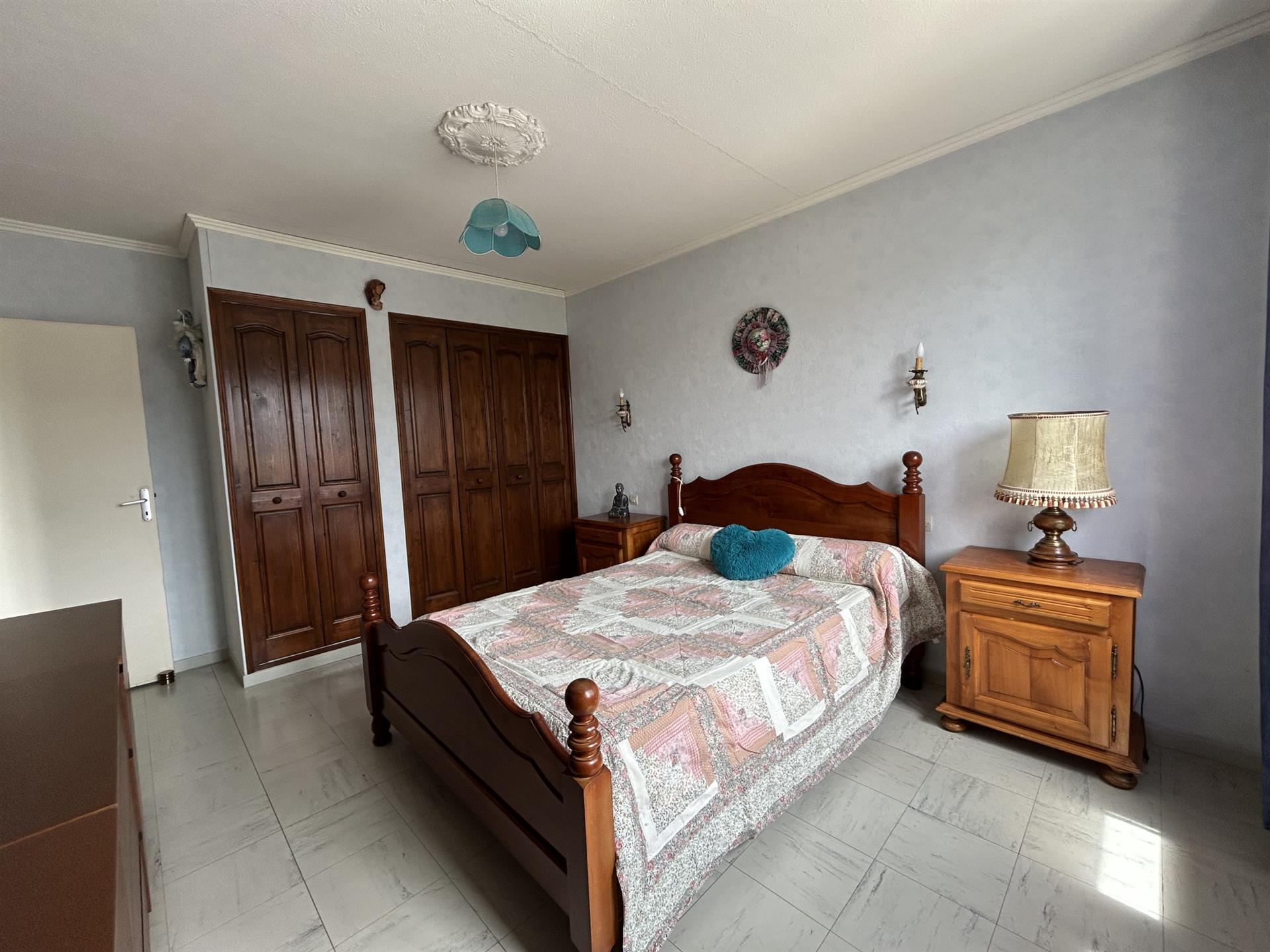 Compra: Vivenda (81290)