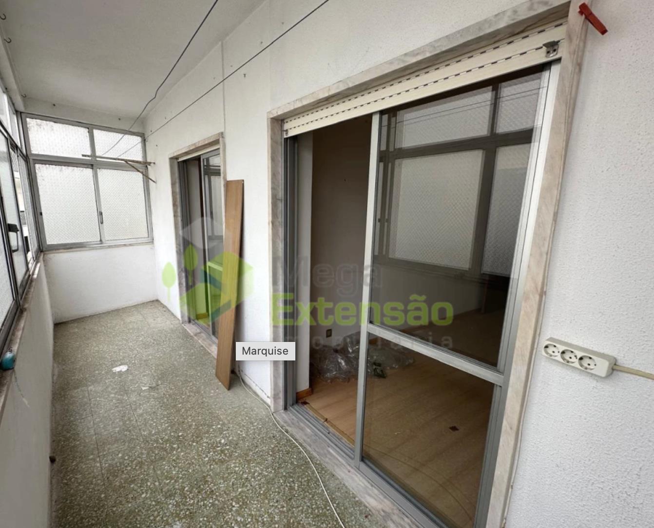 3 bedroom apartment, with balcony, near Vila Franca de Xira