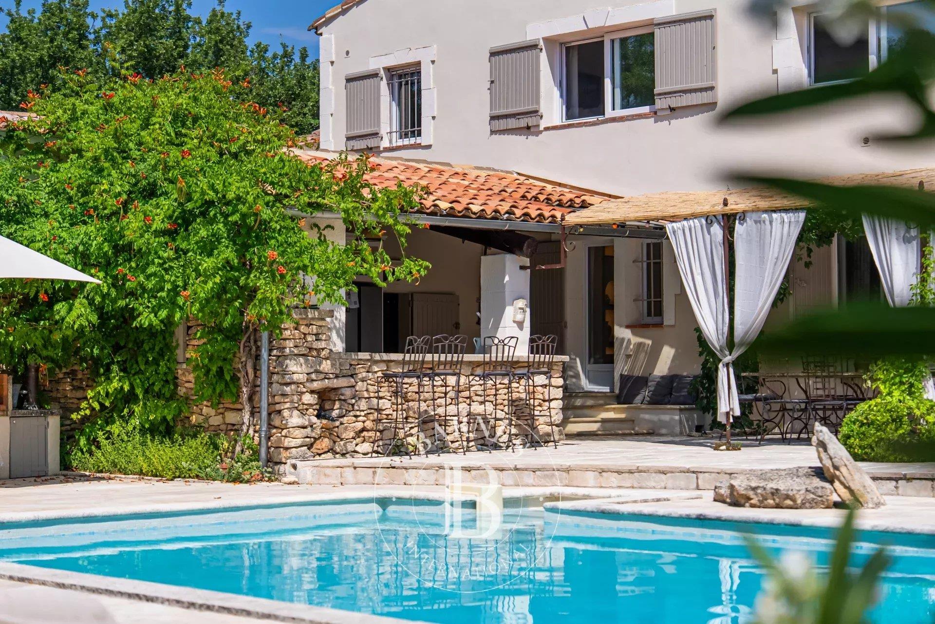 Exclusive - Bonnieux - 3,154 sq. Ft Stone House - 6 Bedrooms- Pool - Independent Guest House