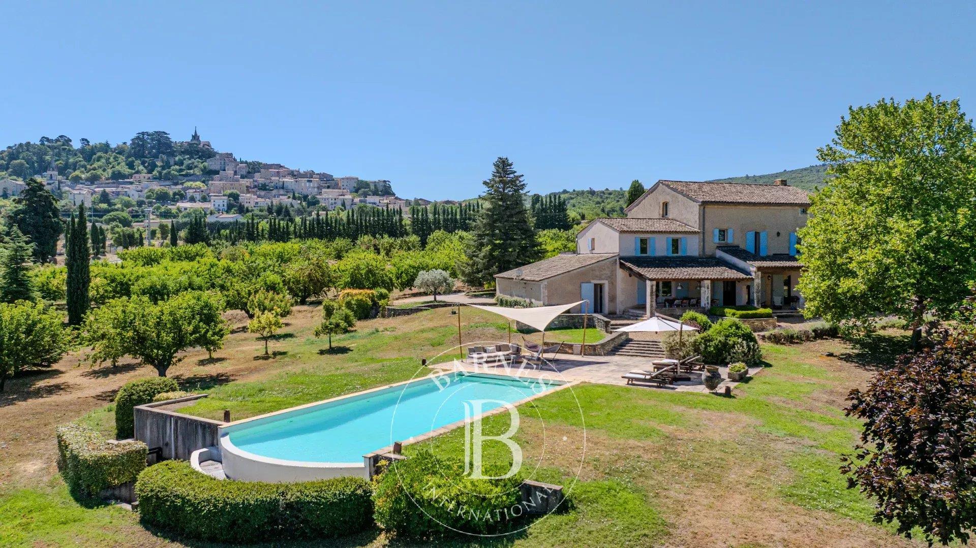 Bonnieux - Provencal Country House - 6 Bedrooms - Swimming Pool - 3.5 Ha Park - Panoramic View