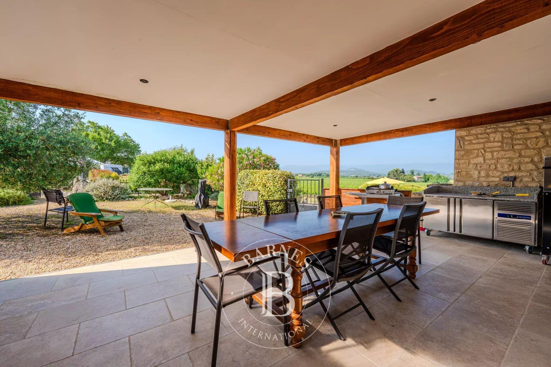 Roussillon - Renovated Farmhouse With 3 Guesthouses - 2 Swimming Pools