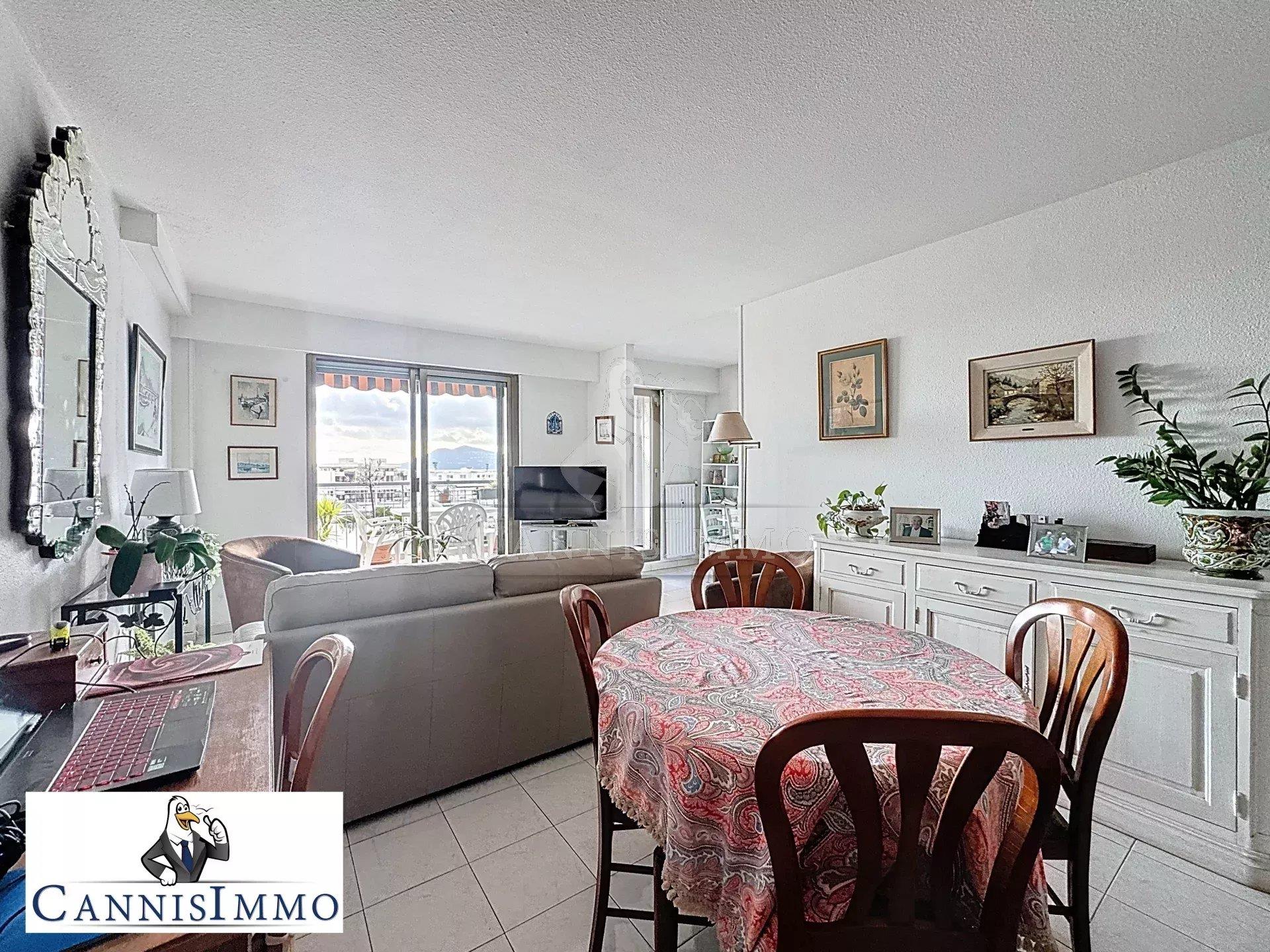 Appartement à vendre, 70m², Cannes-la-Bocca