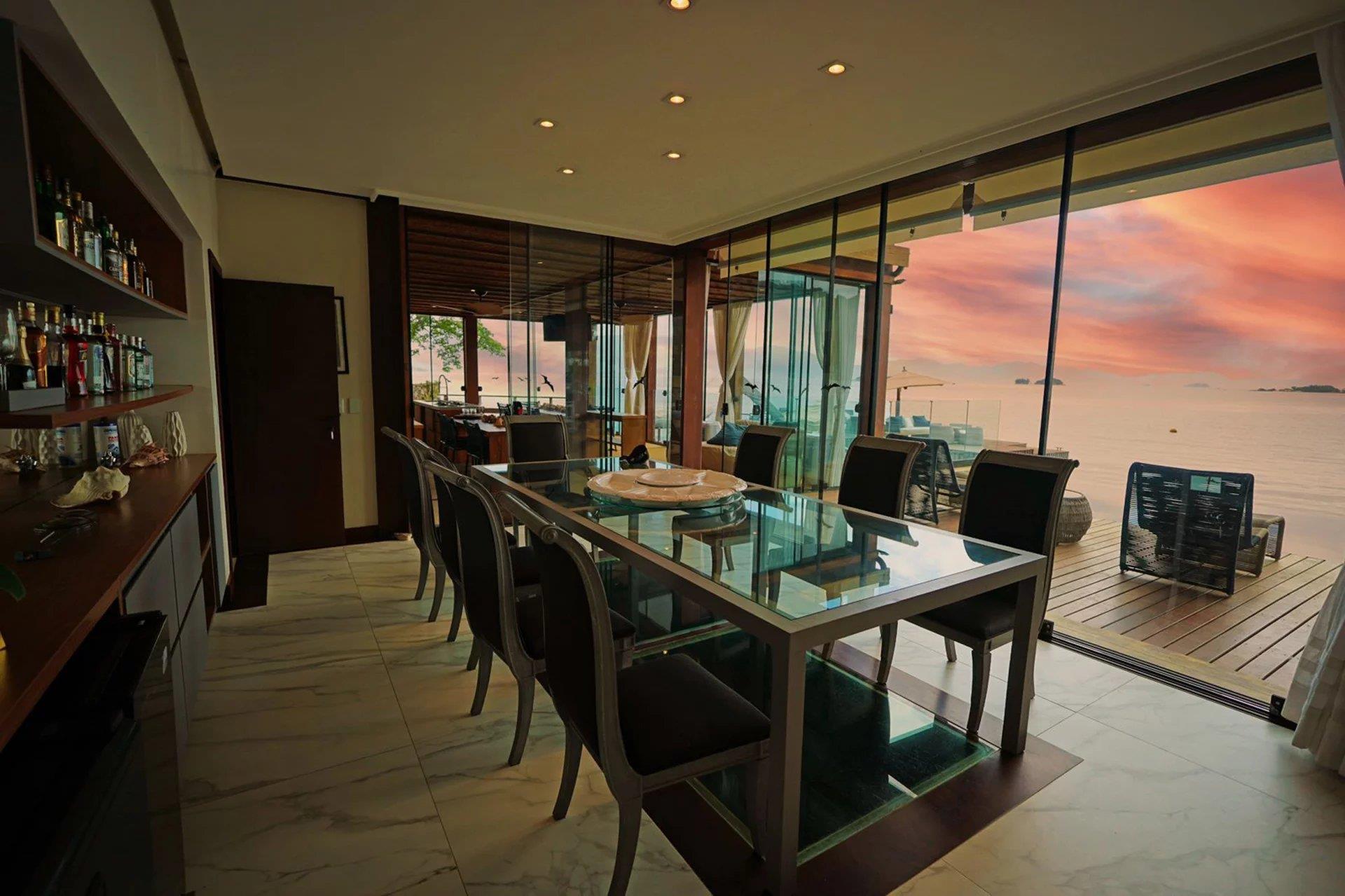 Ang064 - Luxury Seafront Home in Angra dos Reis