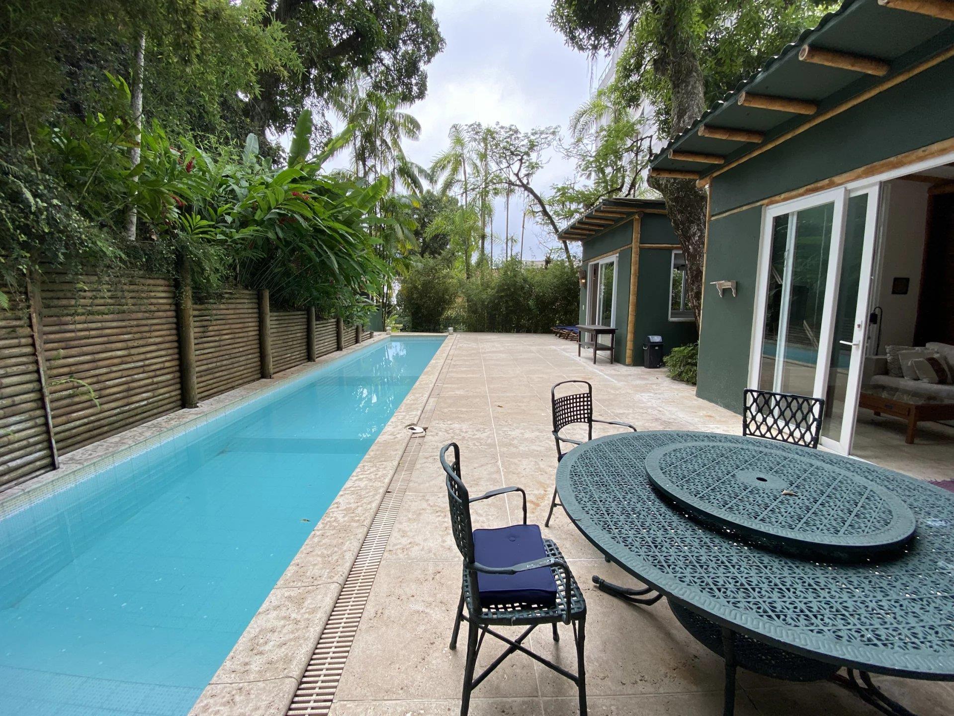 Rio412 - Beautiful house with gardens and swimming pool in Gávea