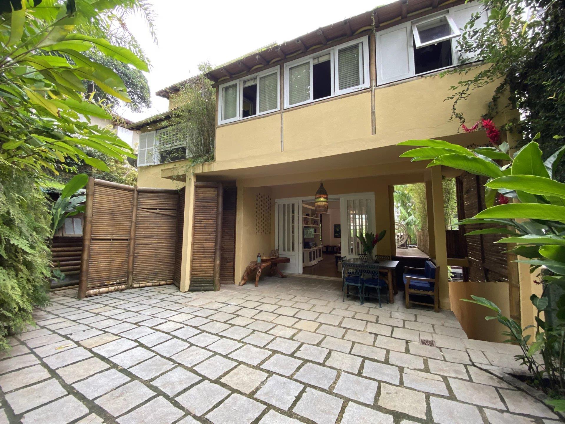 Rio412 - Beautiful house with gardens and swimming pool in Gávea