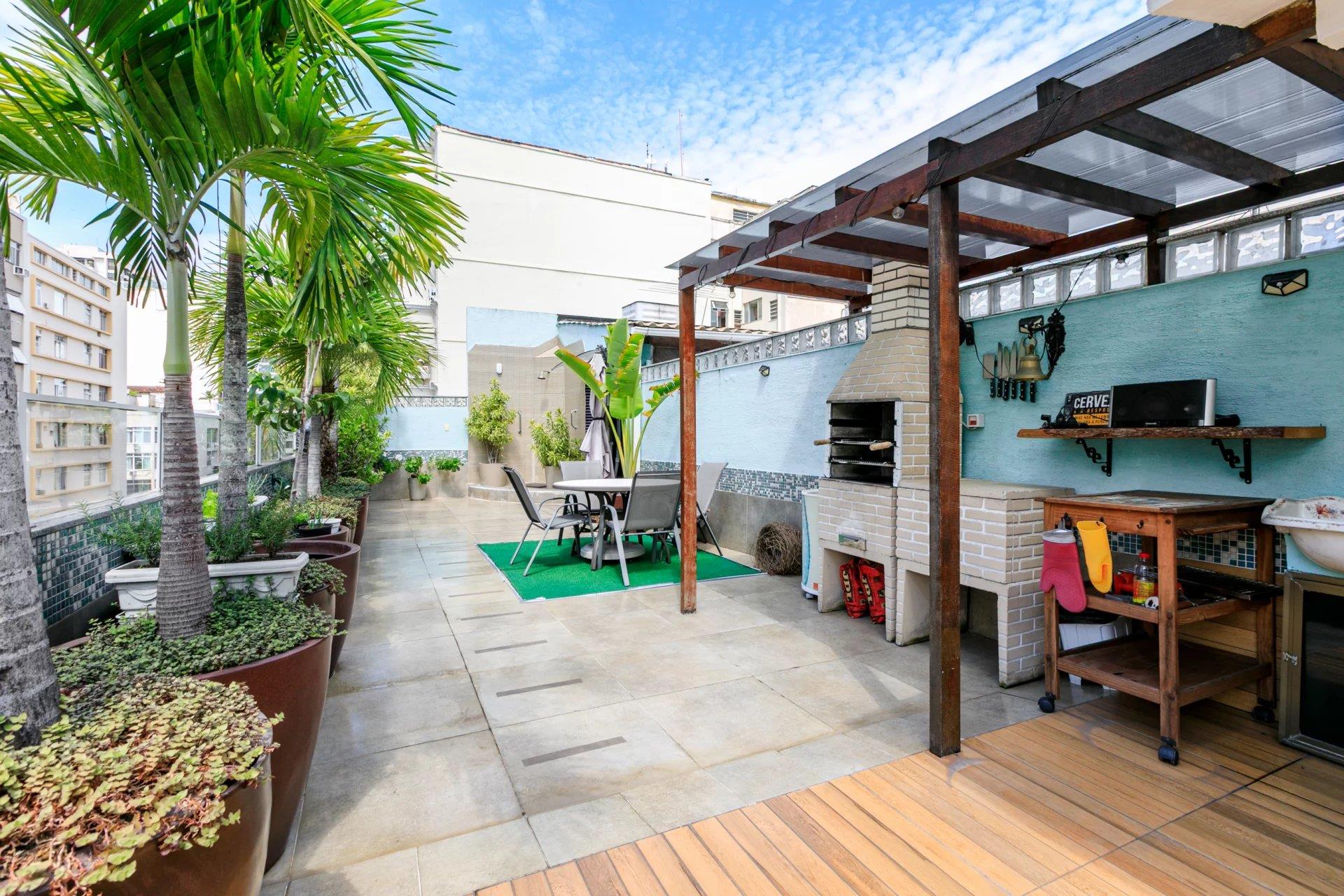 Rio323 – Penthouse with terrace in Copacabana