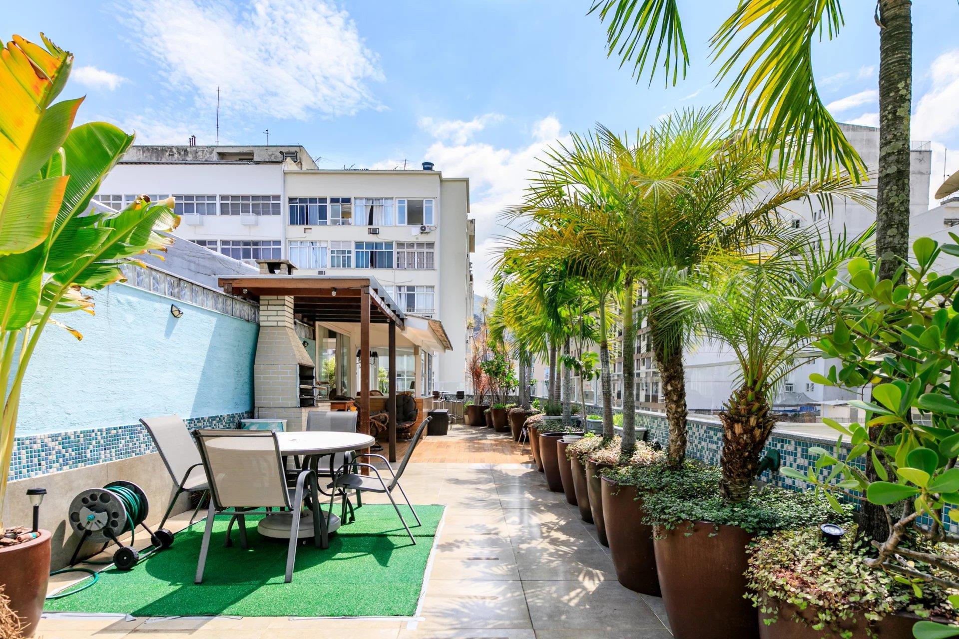 Rio323 – Penthouse with terrace in Copacabana