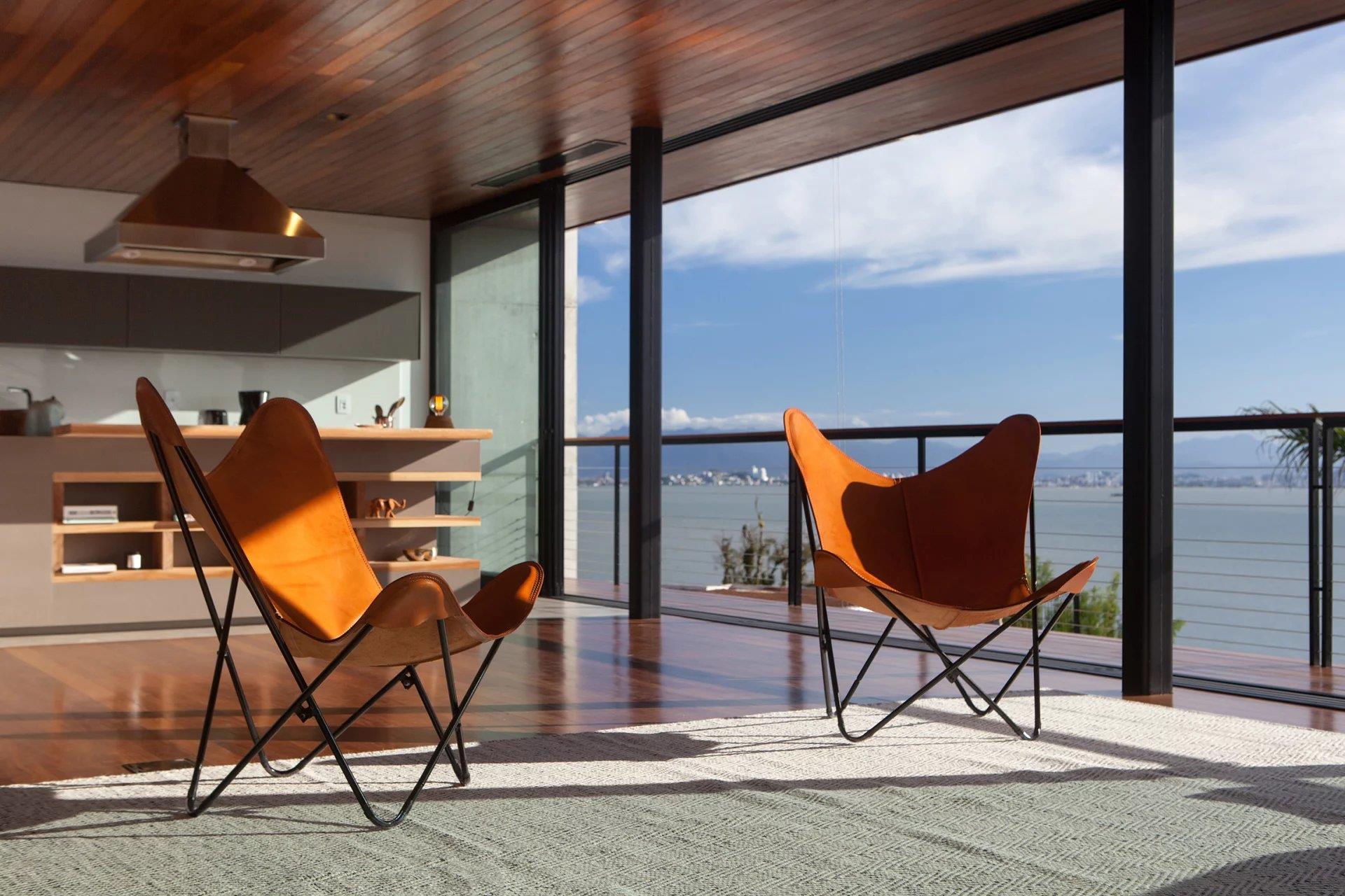 Flo600 - Award-winning architectural house in Cacupé, Florianópolis